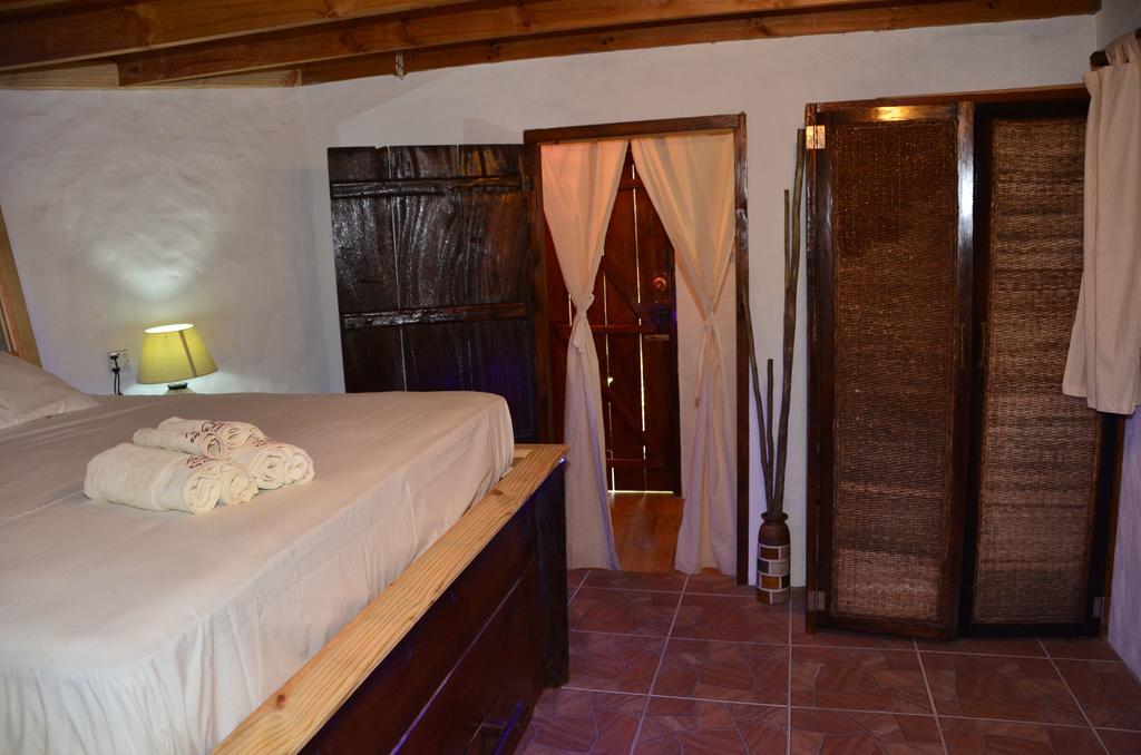 Bed and Breakfast Kaz Ladouceur La Digue Exterior foto