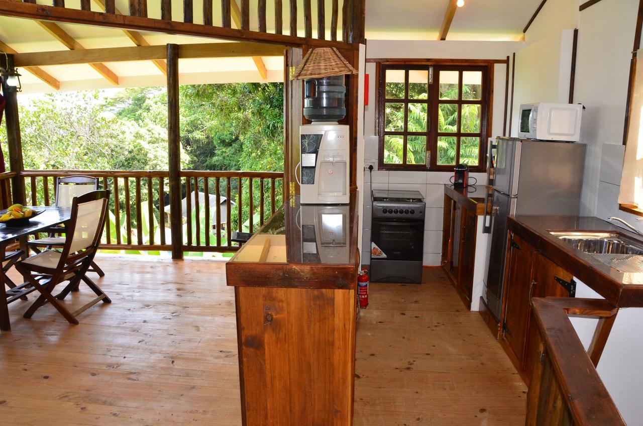 Bed and Breakfast Kaz Ladouceur La Digue Exterior foto