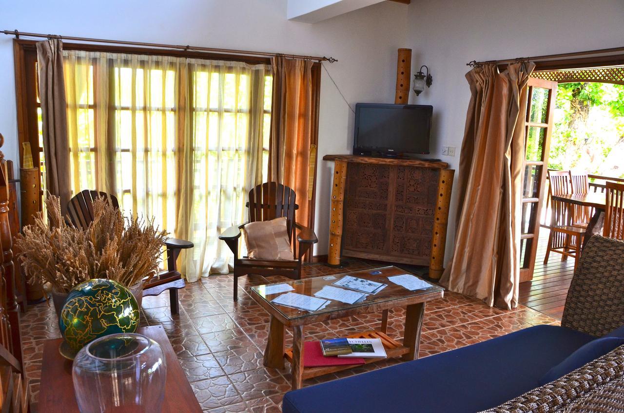 Bed and Breakfast Kaz Ladouceur La Digue Exterior foto