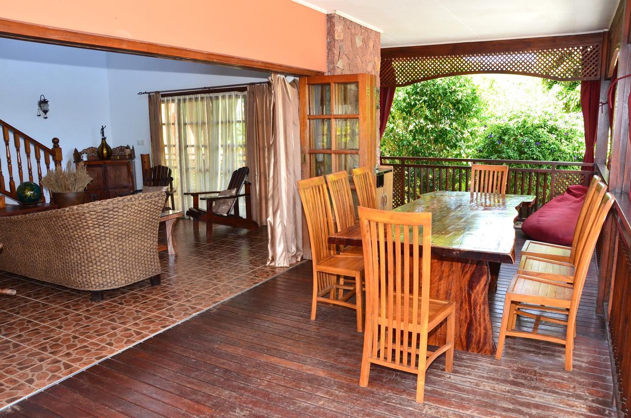 Bed and Breakfast Kaz Ladouceur La Digue Exterior foto