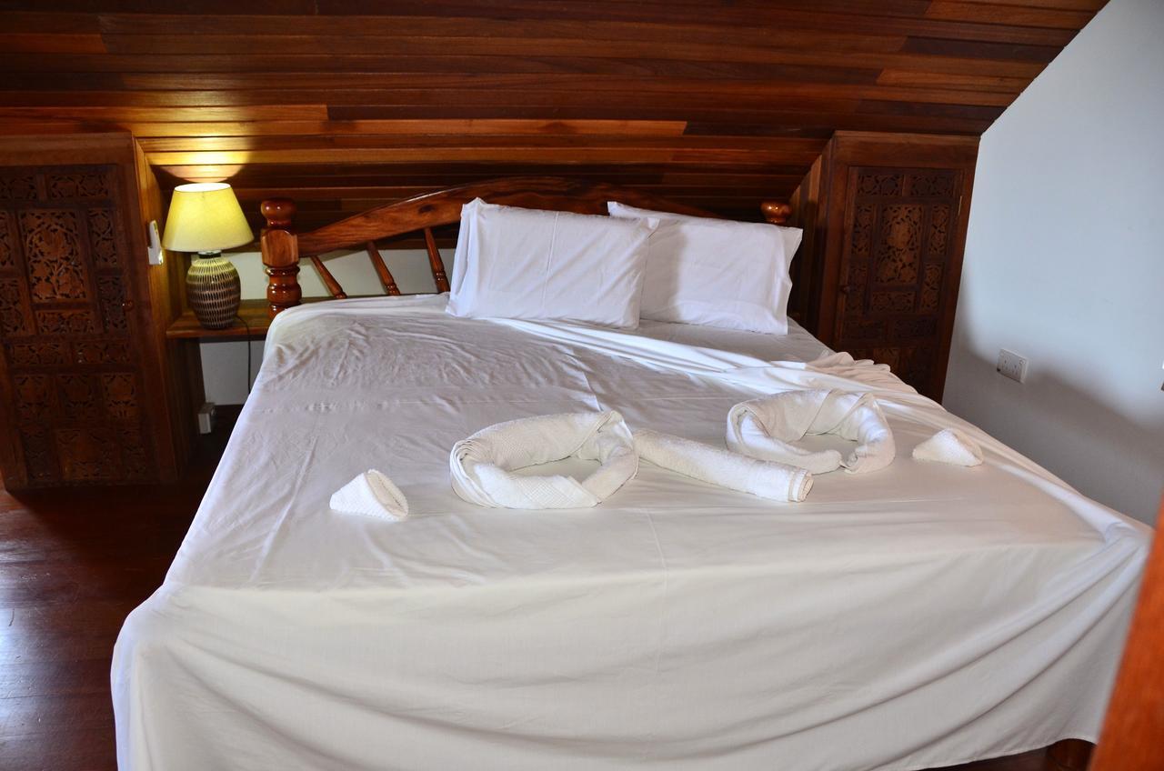 Bed and Breakfast Kaz Ladouceur La Digue Exterior foto
